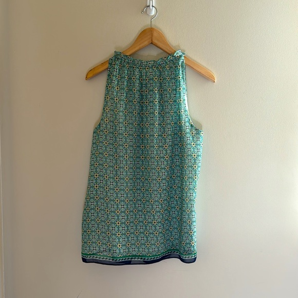 Max Studio sleeveless green and blue print blouse with keyhole tie. Size… - Picture 4 of 12
